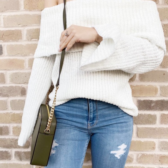 💕-NWT Michael Kors Large Crossbody - Picture 3 of 3